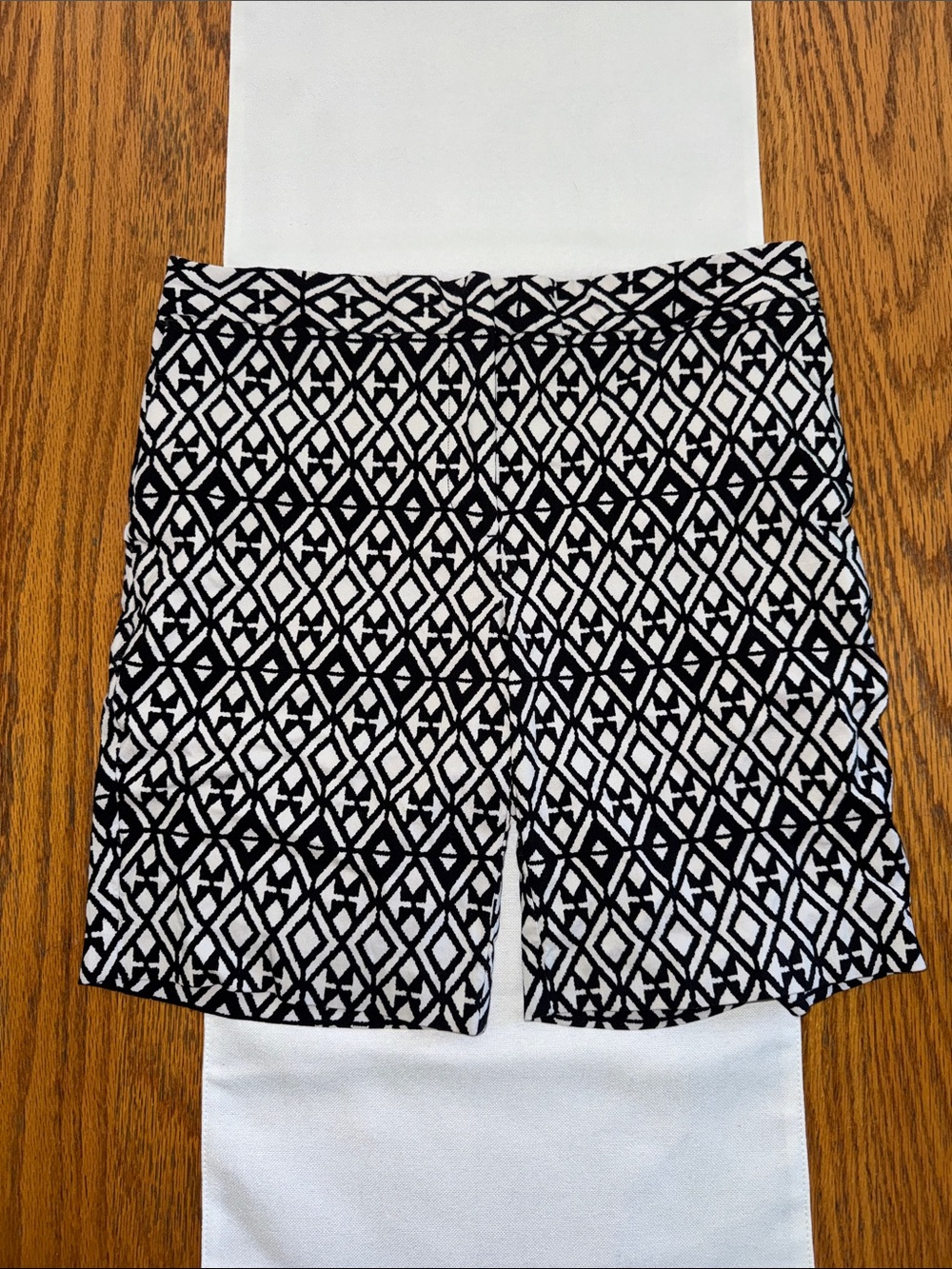 Mario Serrani Black & White Geometric Shorts